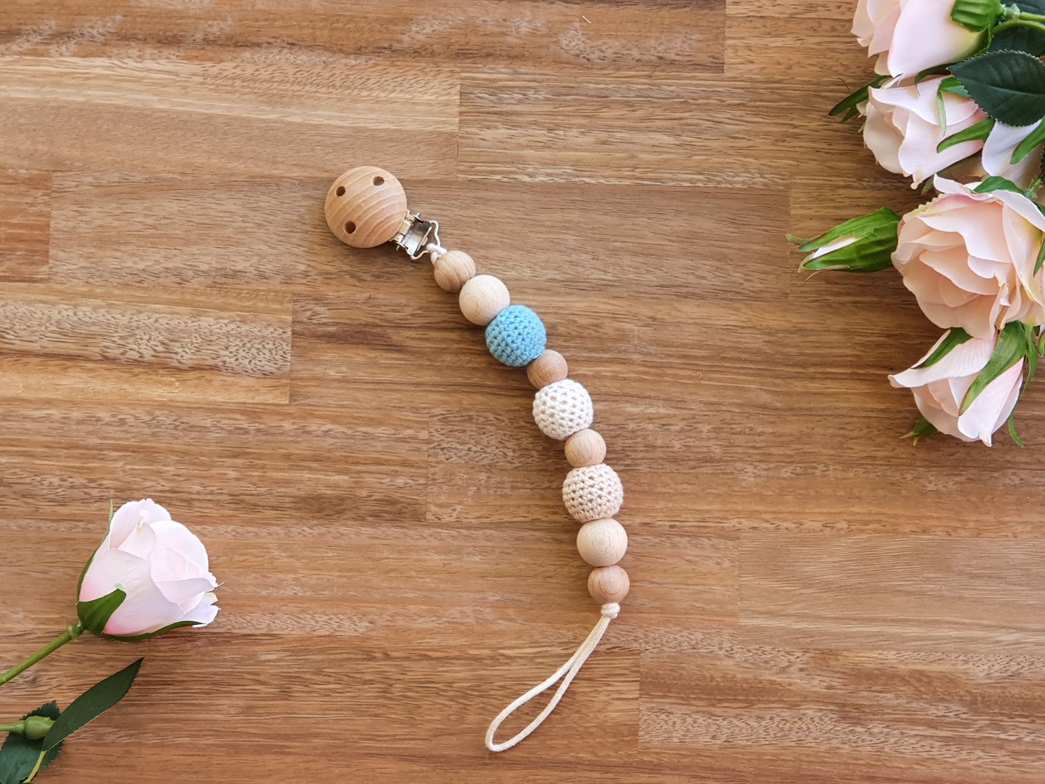 Beaded pacifier chain