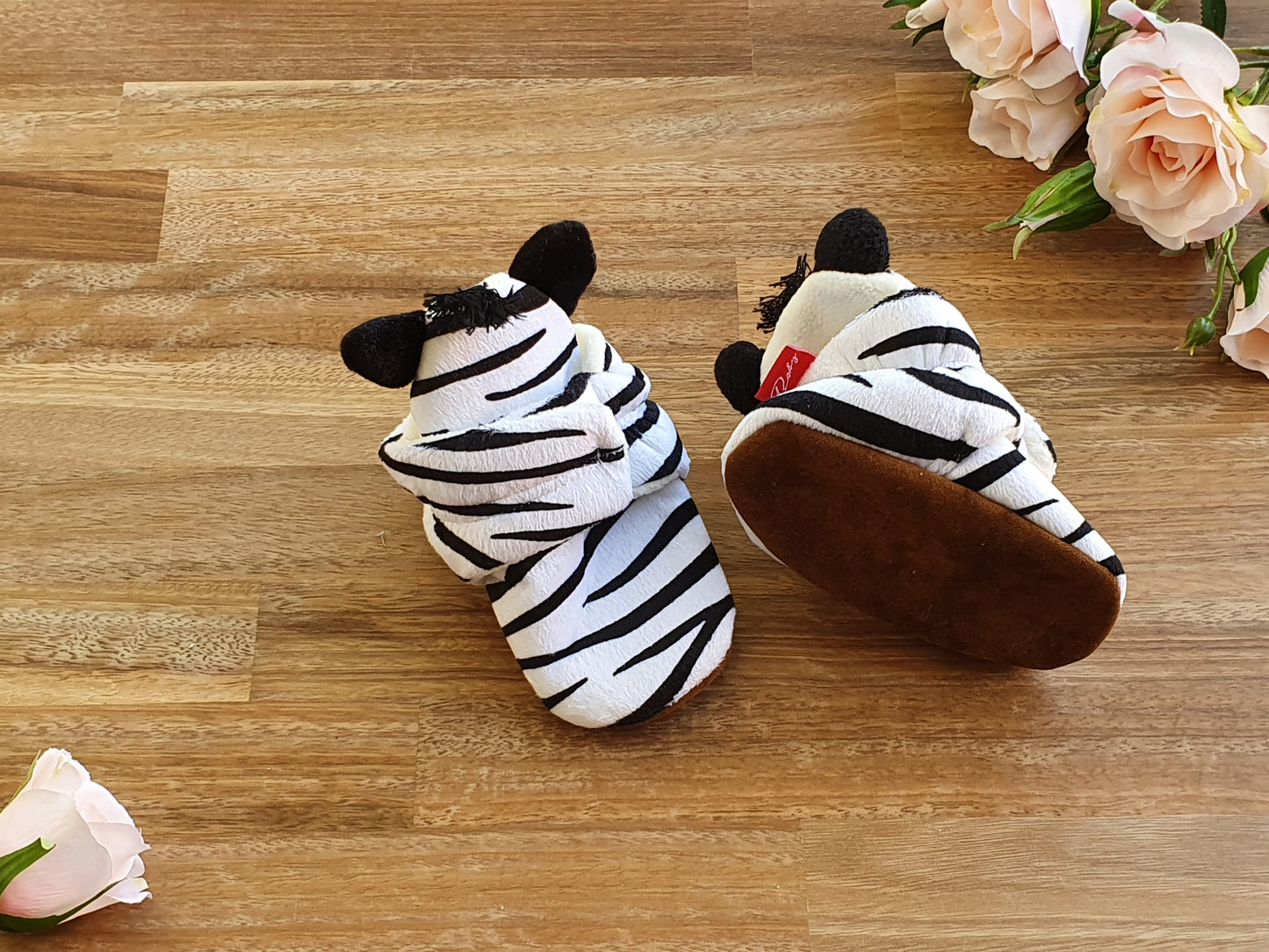 BABY GIFT BOX - Zebra boot / slippers